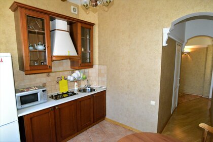 43 м², 1-комнатная квартира 7 500 ₽ в сутки - изображение 105