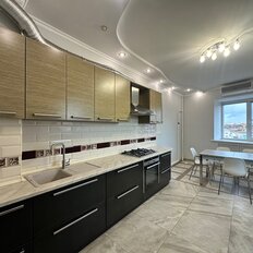 Квартира 90 м², 2-комнатная - изображение 1