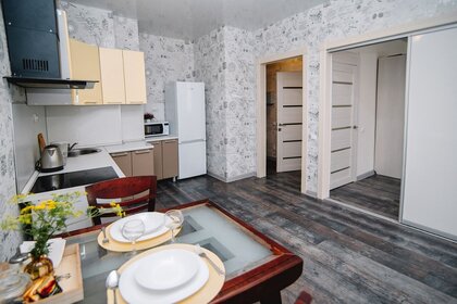 40 м², 1-комнатная квартира 1 900 ₽ в сутки - изображение 72