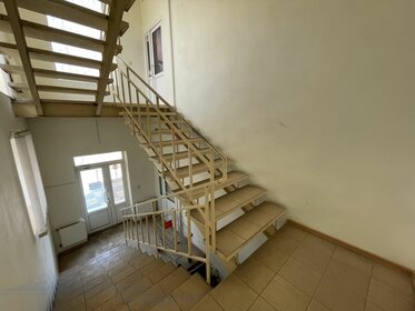 Купить двухкомнатную квартиру с высокими потолками на улице Садовое Кольцо в Краснодаре - изображение 9