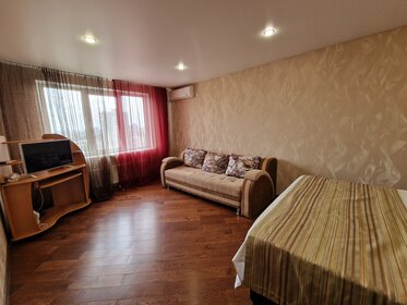 44 м², 1-комнатная квартира 2 700 ₽ в сутки - изображение 112