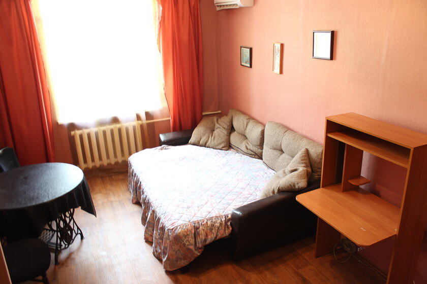 40 м², 1-комнатная квартира 1 600 ₽ в сутки - изображение 1