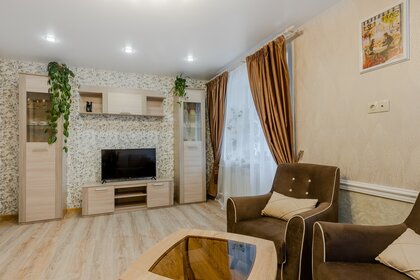 45 м², 2-комнатная квартира 2 000 ₽ в сутки - изображение 56