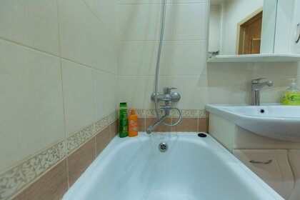 27 м², квартира-студия 2 700 ₽ в сутки - изображение 60