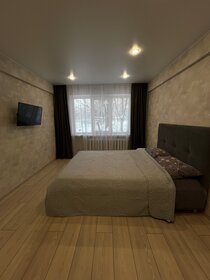 48 м², 3-комнатная квартира 3 000 ₽ в сутки - изображение 56