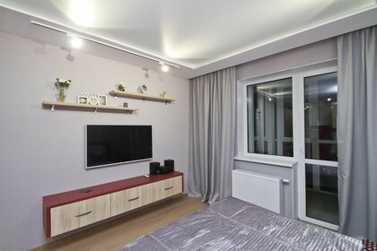 70 м², 2-комнатная квартира 3 500 ₽ в сутки - изображение 75