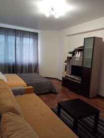 42 м², 2-комнатная квартира 2 500 ₽ в сутки - изображение 52