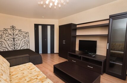 48 м², 1-комнатная квартира 2 800 ₽ в сутки - изображение 64