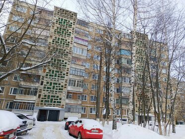 Купить двухкомнатную квартиру в брежневке на улице Хабаровская в Южно-Сахалинске - изображение 24