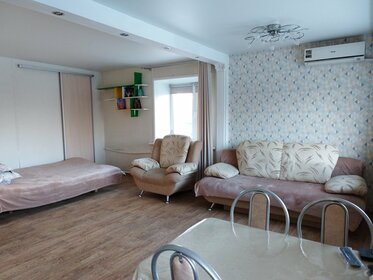 33 м², квартира-студия 3 600 ₽ в сутки - изображение 33