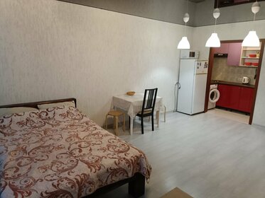 40 м², квартира-студия 1 800 ₽ в сутки - изображение 25