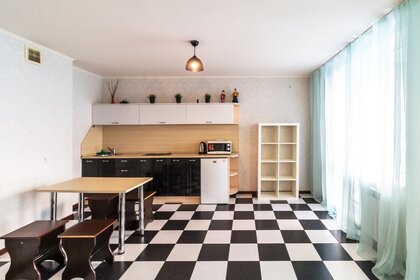 45 м², 1-комнатная квартира 1 600 ₽ в сутки - изображение 106