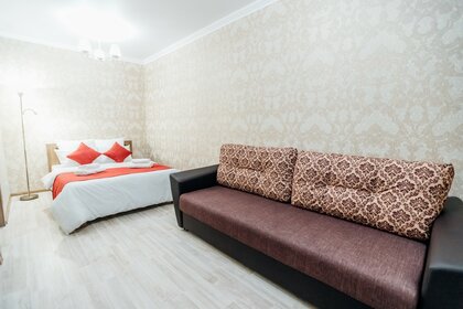 31 м², 1-комнатная квартира 1 800 ₽ в сутки - изображение 77