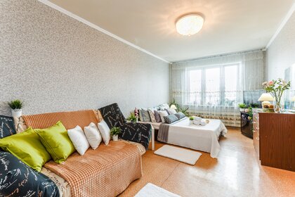 40 м², 1-комнатная квартира 2 200 ₽ в сутки - изображение 30