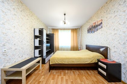 67 м², 2-комнатная квартира 3 500 ₽ в сутки - изображение 88