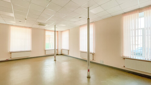 Купить однокомнатную квартиру до 4 млн рублей на улице Энергетиков в Киришах - изображение 2