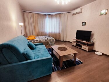 46 м², 1-комнатная квартира 2 700 ₽ в сутки - изображение 38