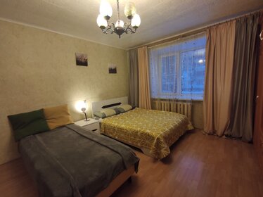 45 м², 1-комнатная квартира 1 600 ₽ в сутки - изображение 53