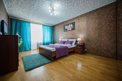 60 м², 2-комнатная квартира 2 790 ₽ в сутки - изображение 37