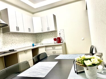 60 м², 2-комнатная квартира 3 700 ₽ в сутки - изображение 79