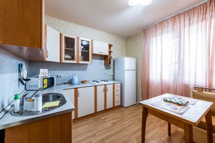 40 м², 1-комнатная квартира 3 100 ₽ в сутки - изображение 75