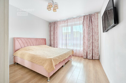 Купить 4-комнатную квартиру с ремонтом в районе Центральный в Челябинске - изображение 15