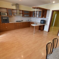 Квартира 180 м², 3-комнатная - изображение 1