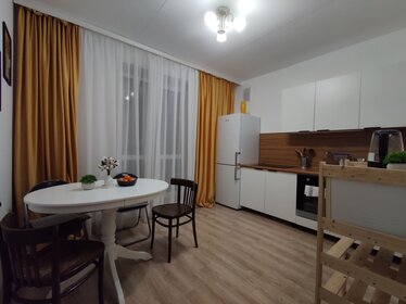 45 м², 1-комнатная квартира 2 500 ₽ в сутки - изображение 47