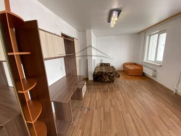 Купить трехкомнатную квартиру до 5 млн рублей в Бийске - изображение 5