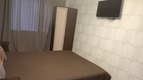 70 м², 2-комнатная квартира 3 500 ₽ в сутки - изображение 61