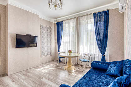 58 м², 2-комнатная квартира 3 500 ₽ в сутки - изображение 57