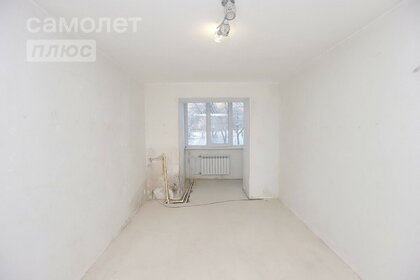 Купить квартиру до 4 млн рублей на улице Александра Козицына в Верхней Пышме - изображение 5