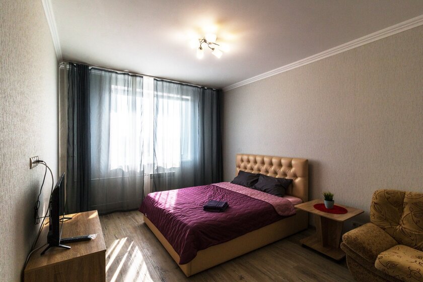 40 м², 1-комнатная квартира 2 200 ₽ в сутки - изображение 1