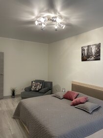 41 м², 1-комнатная квартира 2 300 ₽ в сутки - изображение 79