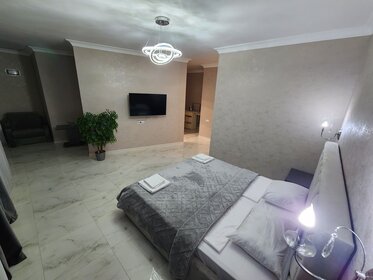 38 м², 1-комнатная квартира 2 500 ₽ в сутки - изображение 71