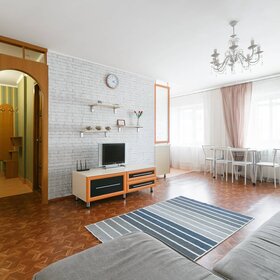 80 м², 2-комнатная квартира 6 500 ₽ в сутки - изображение 82