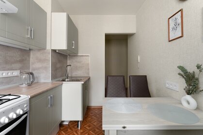 70 м², 2-комнатная квартира 5 000 ₽ в сутки - изображение 1