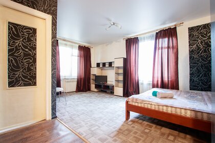 32 м², 1-комнатная квартира 2 500 ₽ в сутки - изображение 87