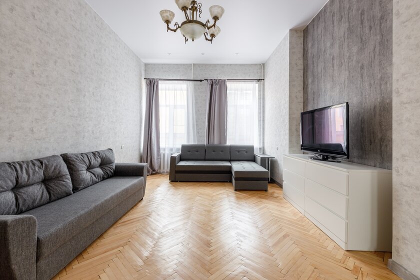 60 м², 2-комнатная квартира 3 990 ₽ в сутки - изображение 1