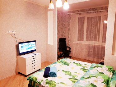 45 м², 1-комнатная квартира 3 500 ₽ в сутки - изображение 94