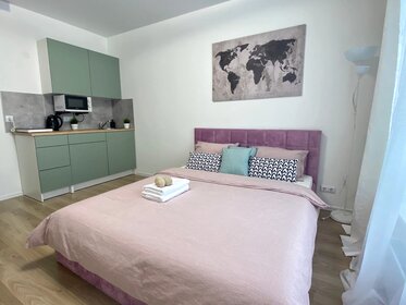 20 м², квартира-студия 2 600 ₽ в сутки - изображение 71