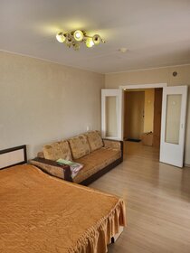 70 м², 2-комнатная квартира 2 200 ₽ в сутки - изображение 28