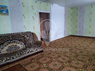 Купить трехкомнатную квартиру в хрущёвке в районе Кировский в Санкт-Петербурге и ЛО - изображение 23
