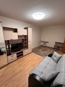 45 м², 1-комнатная квартира 1 800 ₽ в сутки - изображение 79