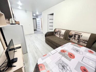 44 м², 1-комнатная квартира 3 000 ₽ в сутки - изображение 10