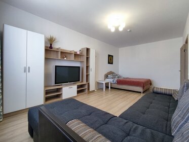 33,5 м², 1-комнатная квартира 2 400 ₽ в сутки - изображение 48