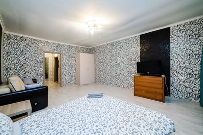 35 м², 1-комнатная квартира 2 500 ₽ в сутки - изображение 81