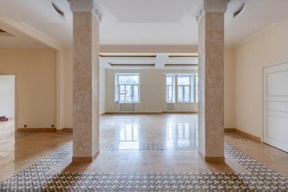Купить трехкомнатную квартиру площадью 50 кв.м. в районе Центральный в Санкт-Петербурге и ЛО - изображение 40