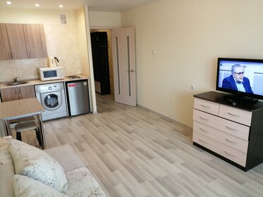 40 м², квартира-студия 1 700 ₽ в сутки - изображение 42