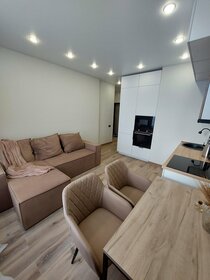 35 м², 1-комнатная квартира 2 200 ₽ в сутки - изображение 96